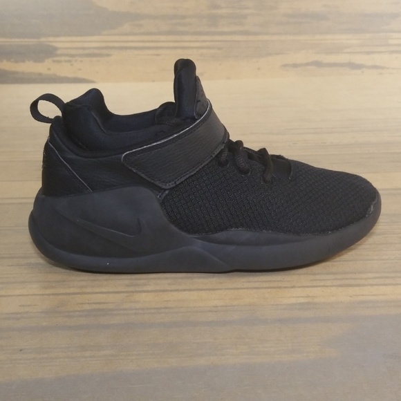 kwazi basketball shoes